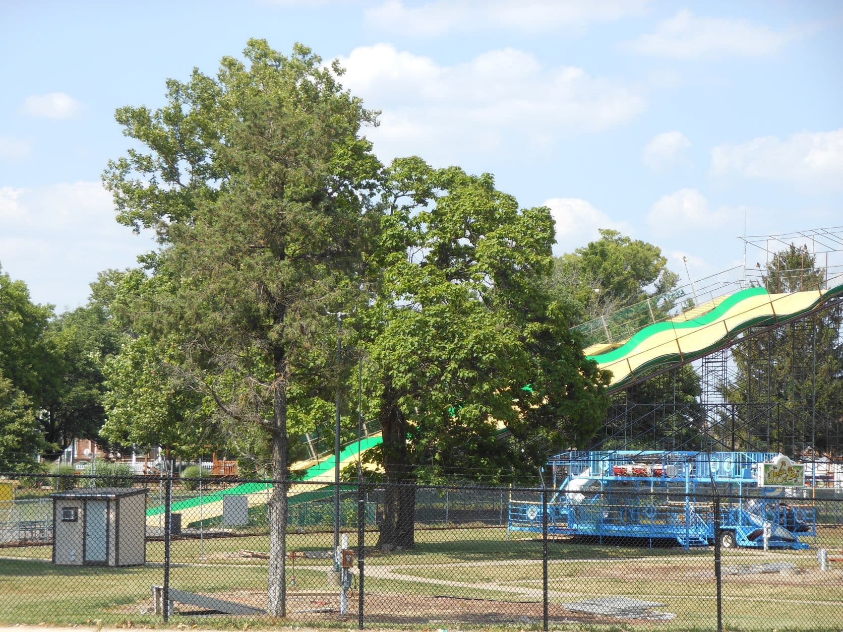 Carnival wavy slide