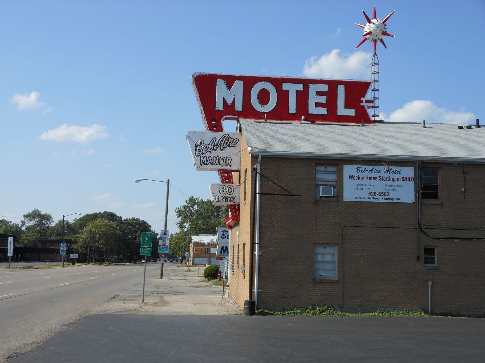 Bel-Aire Manor Motel