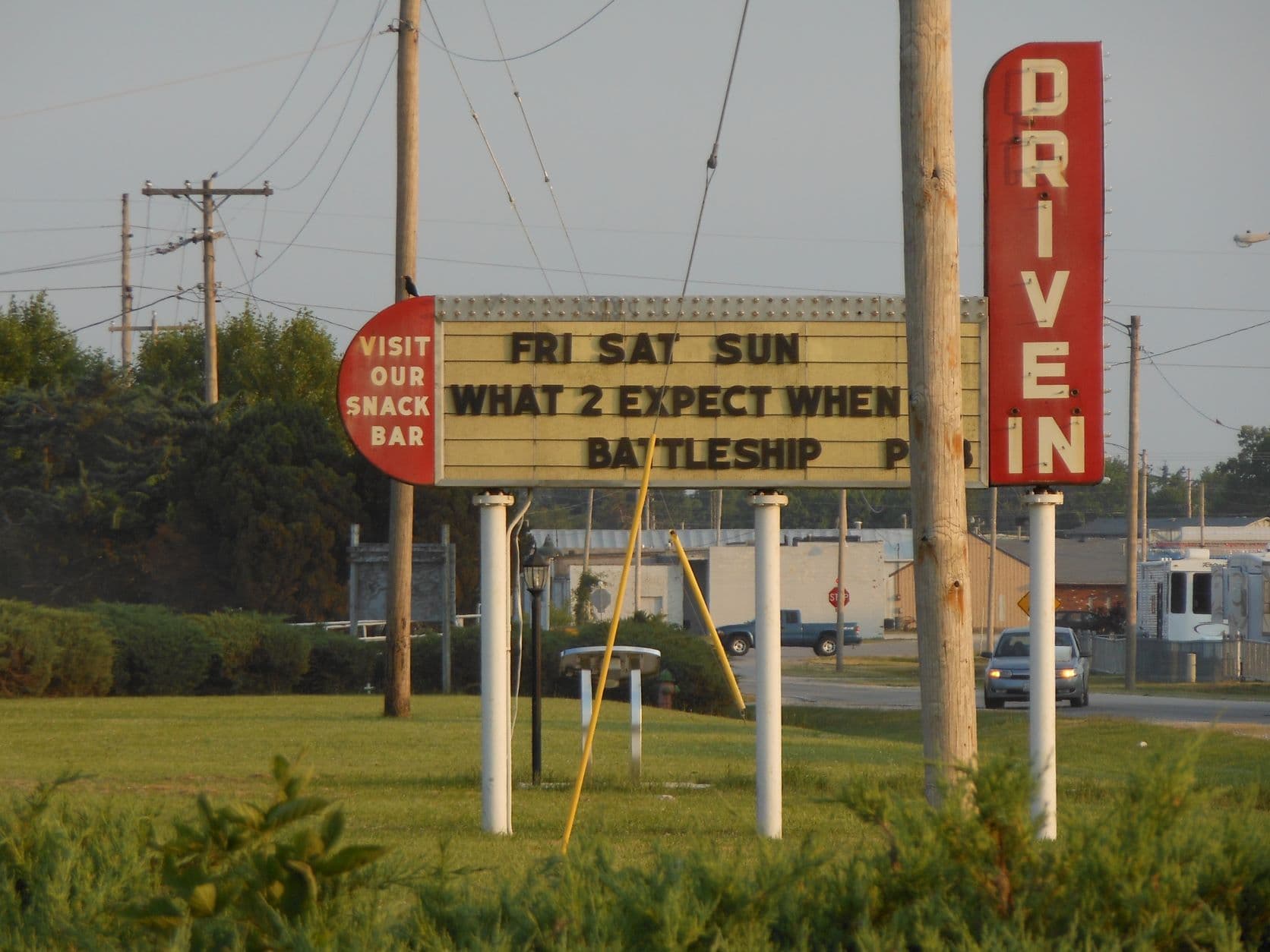 Litchfield Skyview Drive-In - Drive-In sign