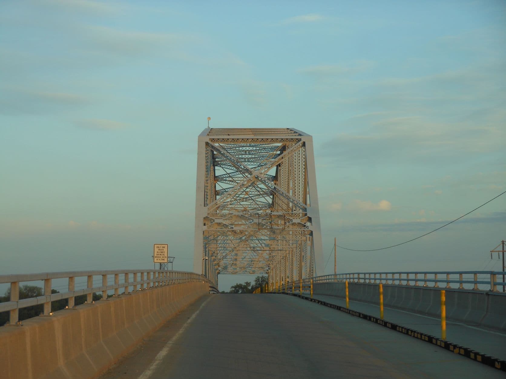 Chain of Rocks Channel Bridge