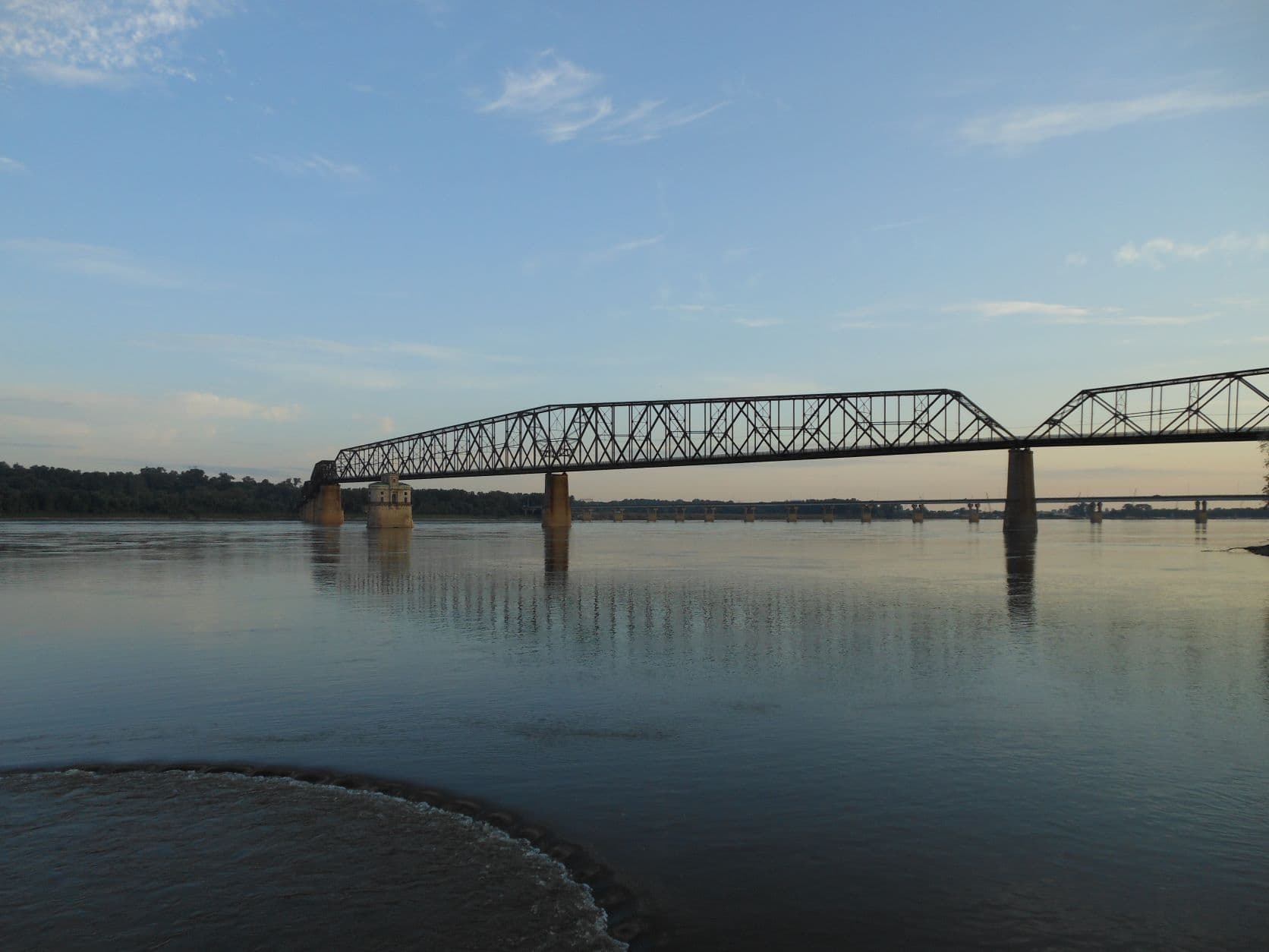 Chain of Rocks Bridge - From the East river bank downriver