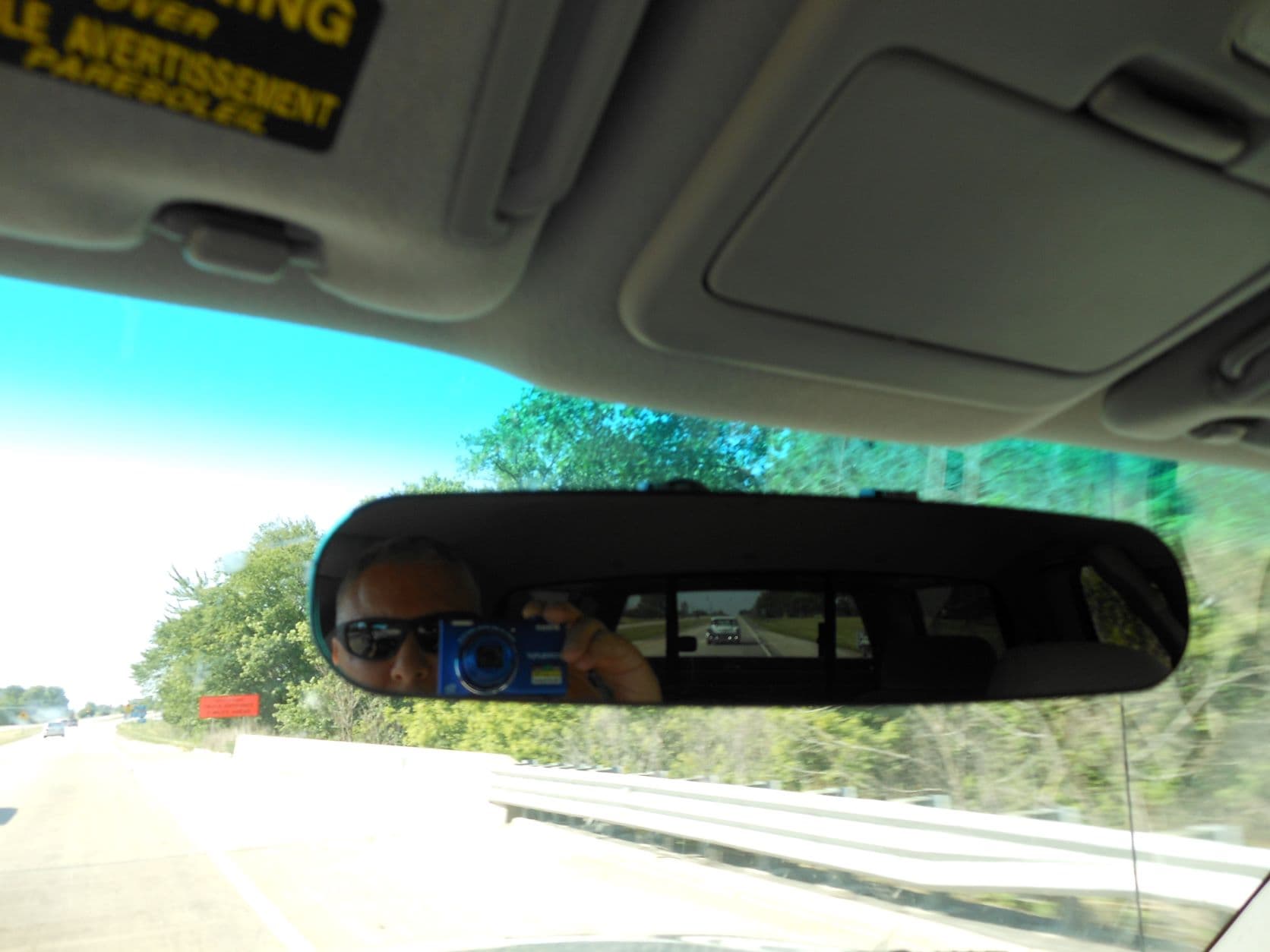 50's car in the rear-view