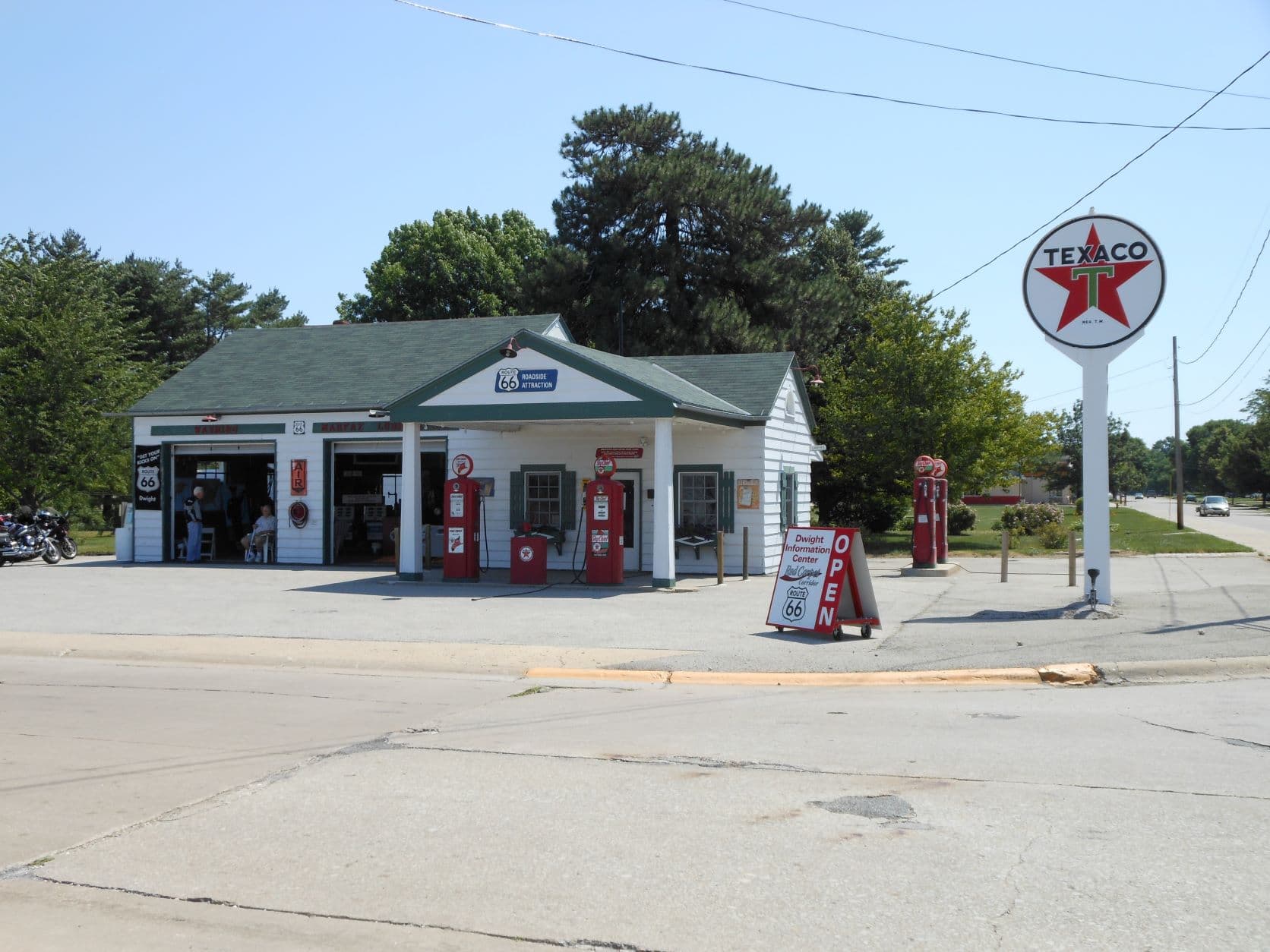 Old Texaco gas station on historic Route 66 in Dwight, IL