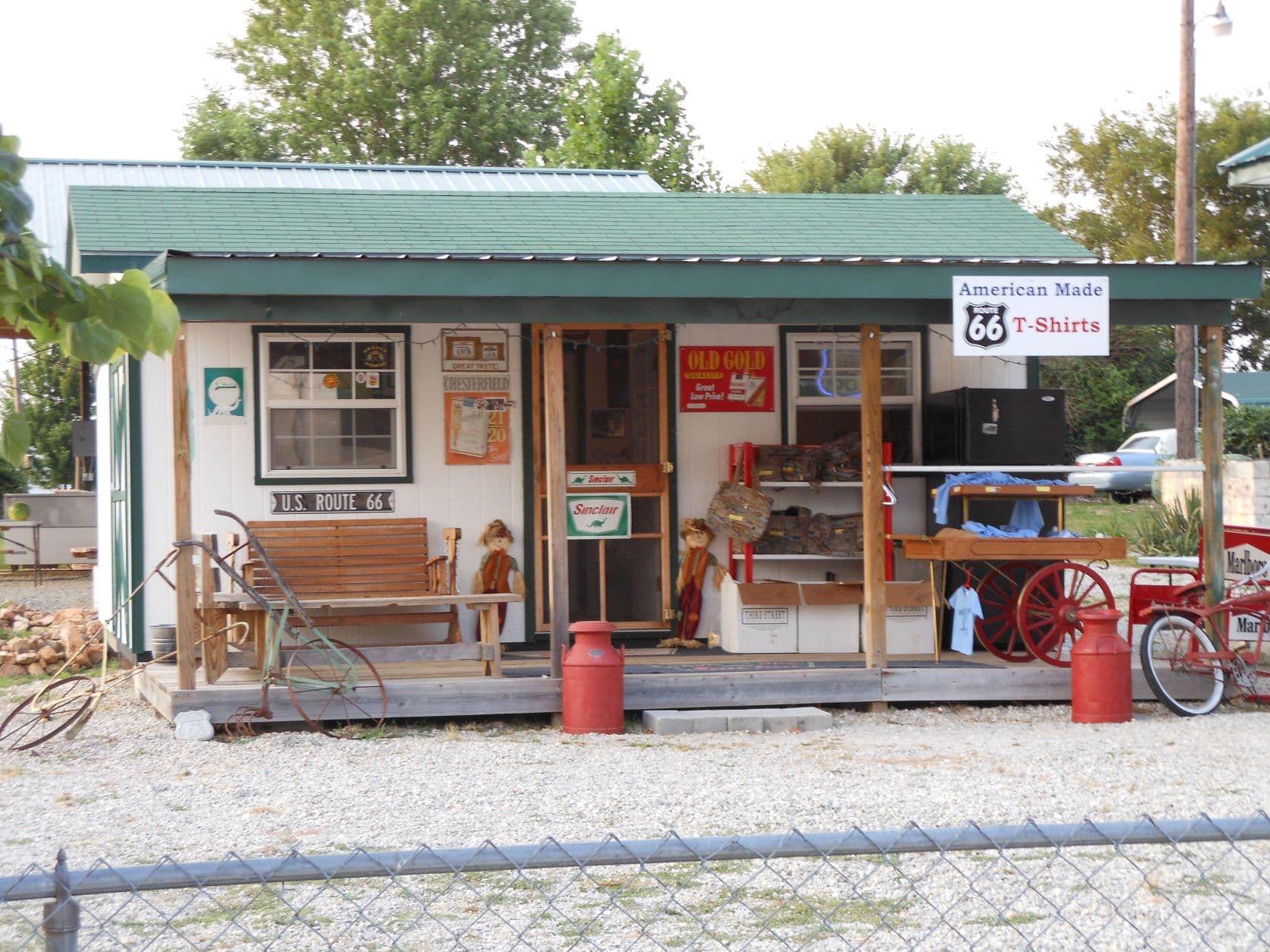 Paris Springs, MO - Gay Parita Sinclair Station