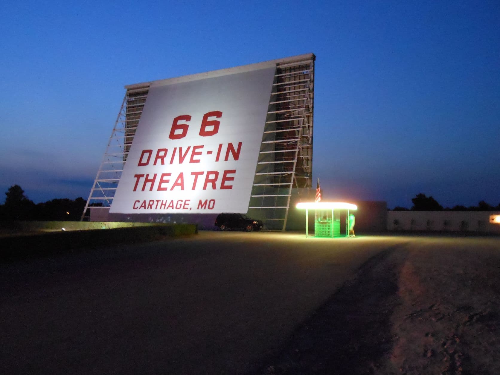 Carthage, MO - Drive-in Theatre screen