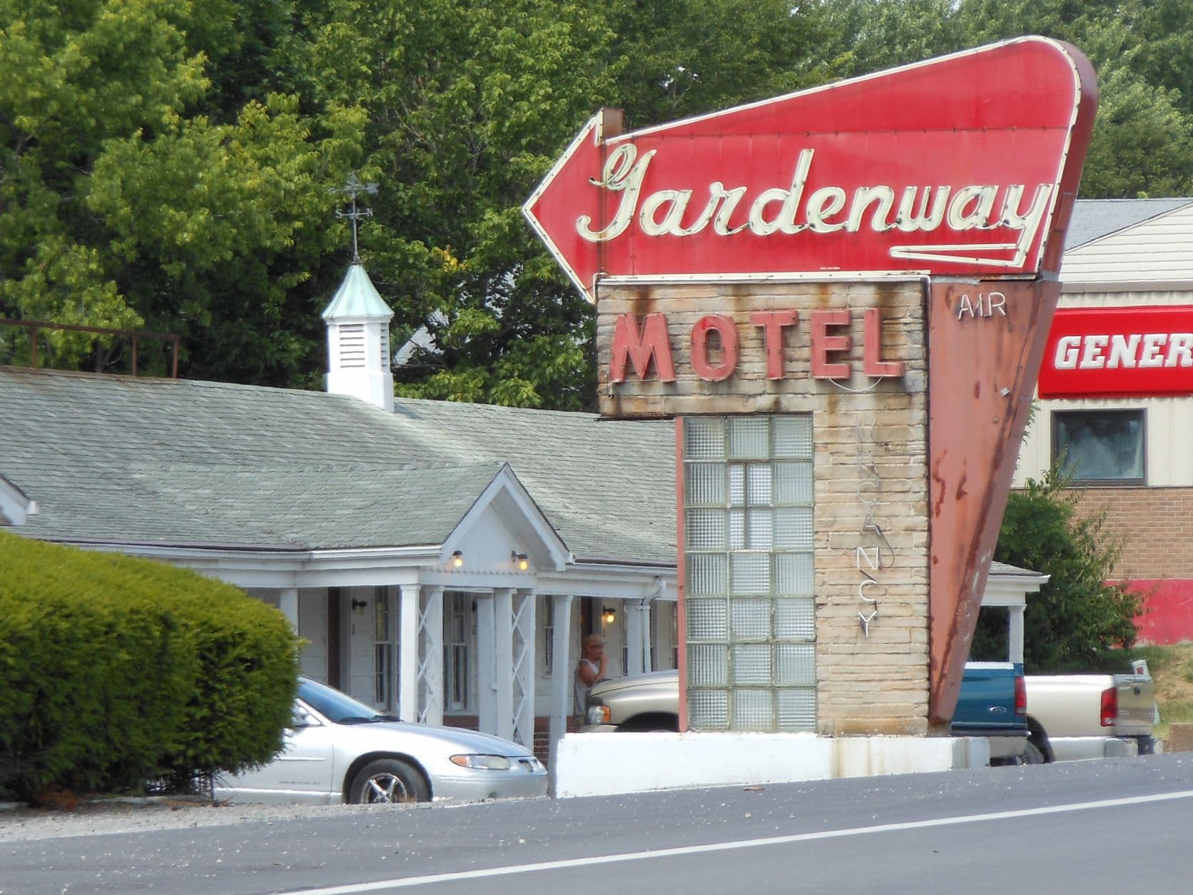 St. Clair, MO - Gardenway Motel (now closed)