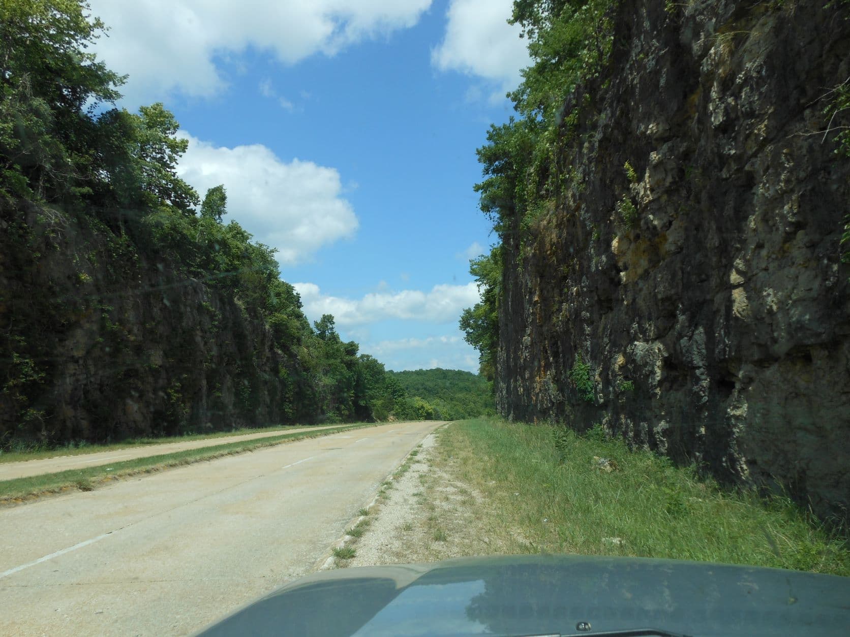 Hooker's Cut, MO - Route 66