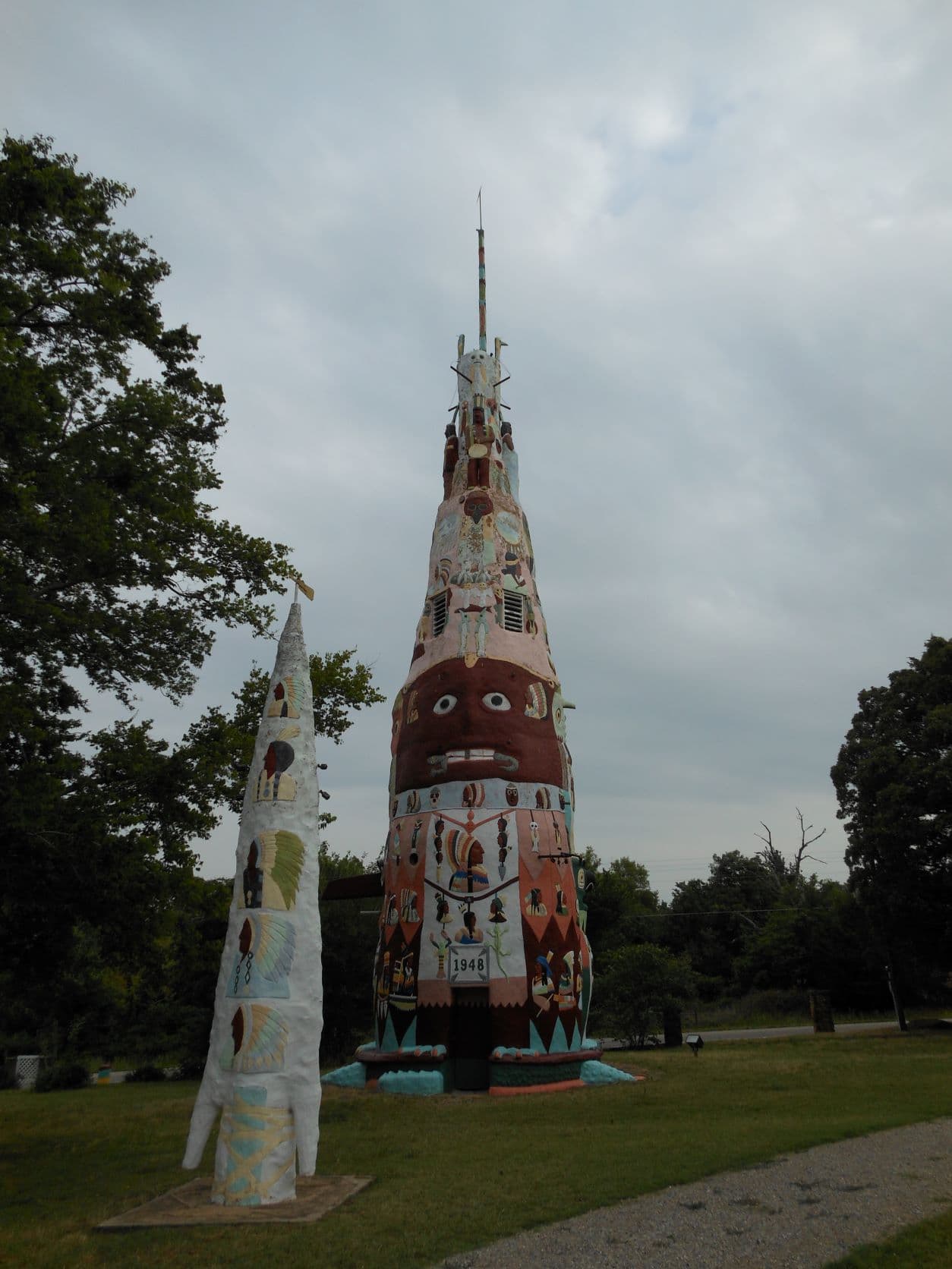 Foyil, OK - Ed Galloway's Totem Pole Park