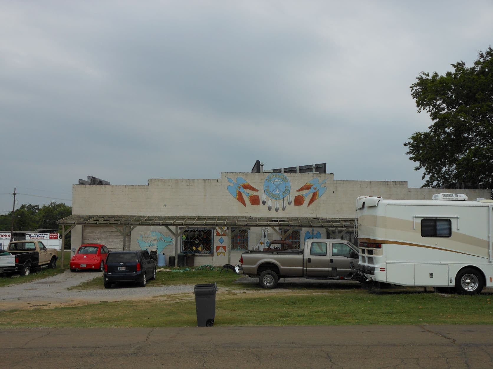 Catoosa, OK - Arrowhead Trading Post