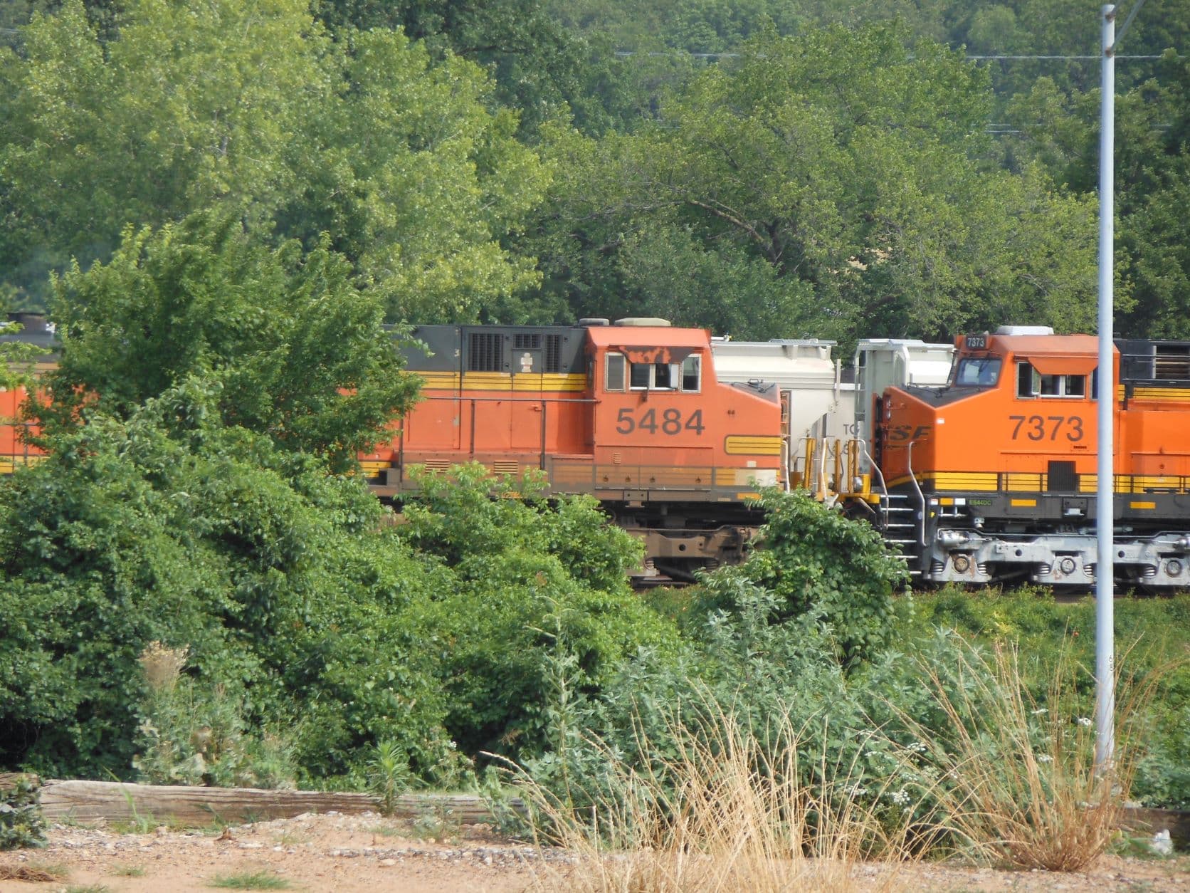 Sapulpa, OK - BNSF engines nose-to-nose
