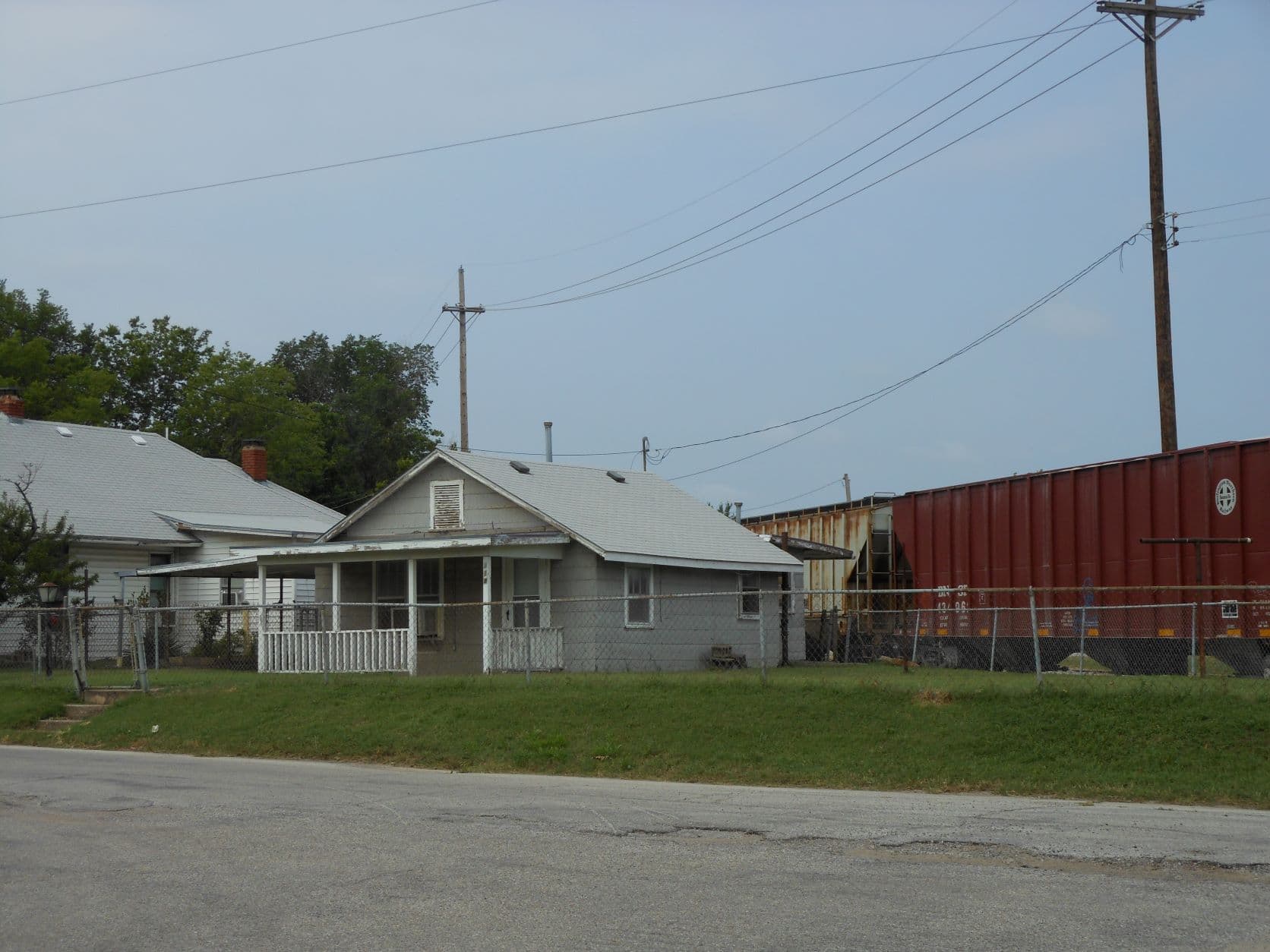 Bristow, OK - Two-bedroom house by the tracks