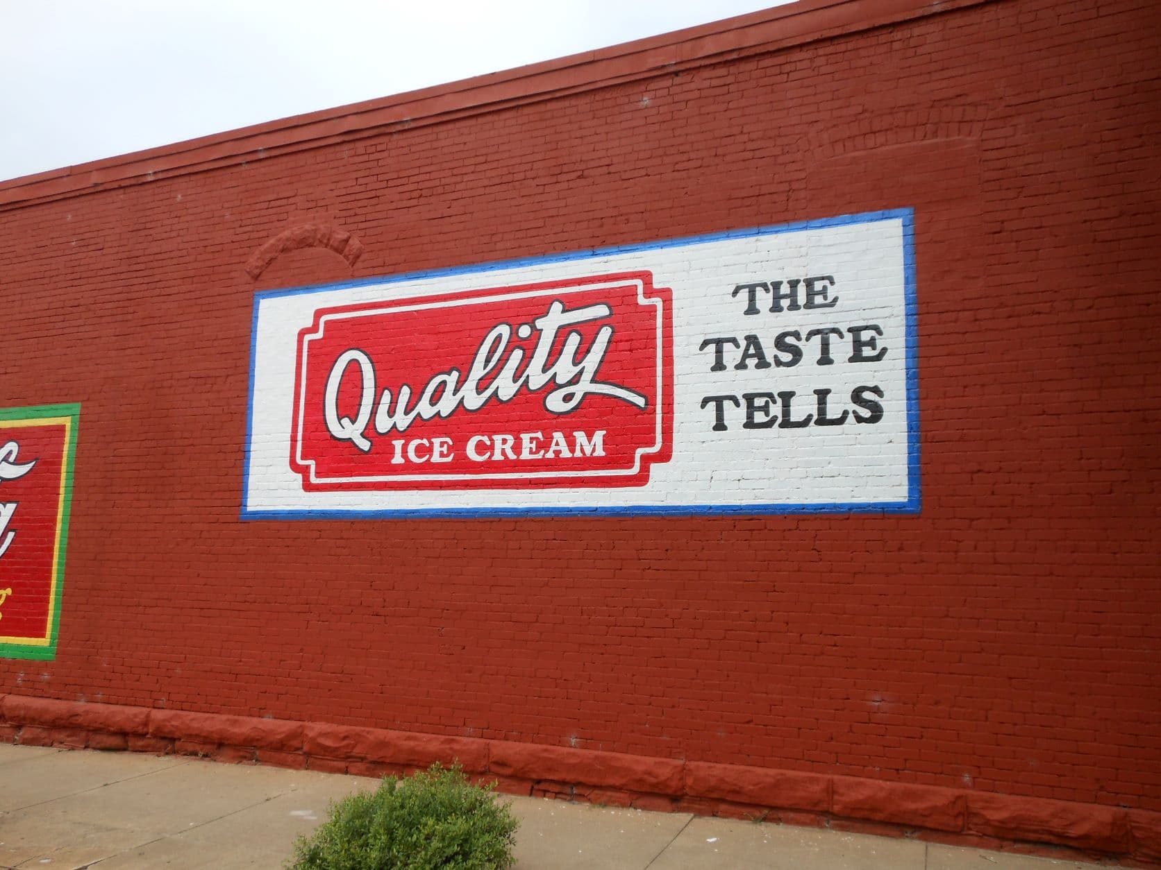 Bristow, OK - Quality Ice Cream sign