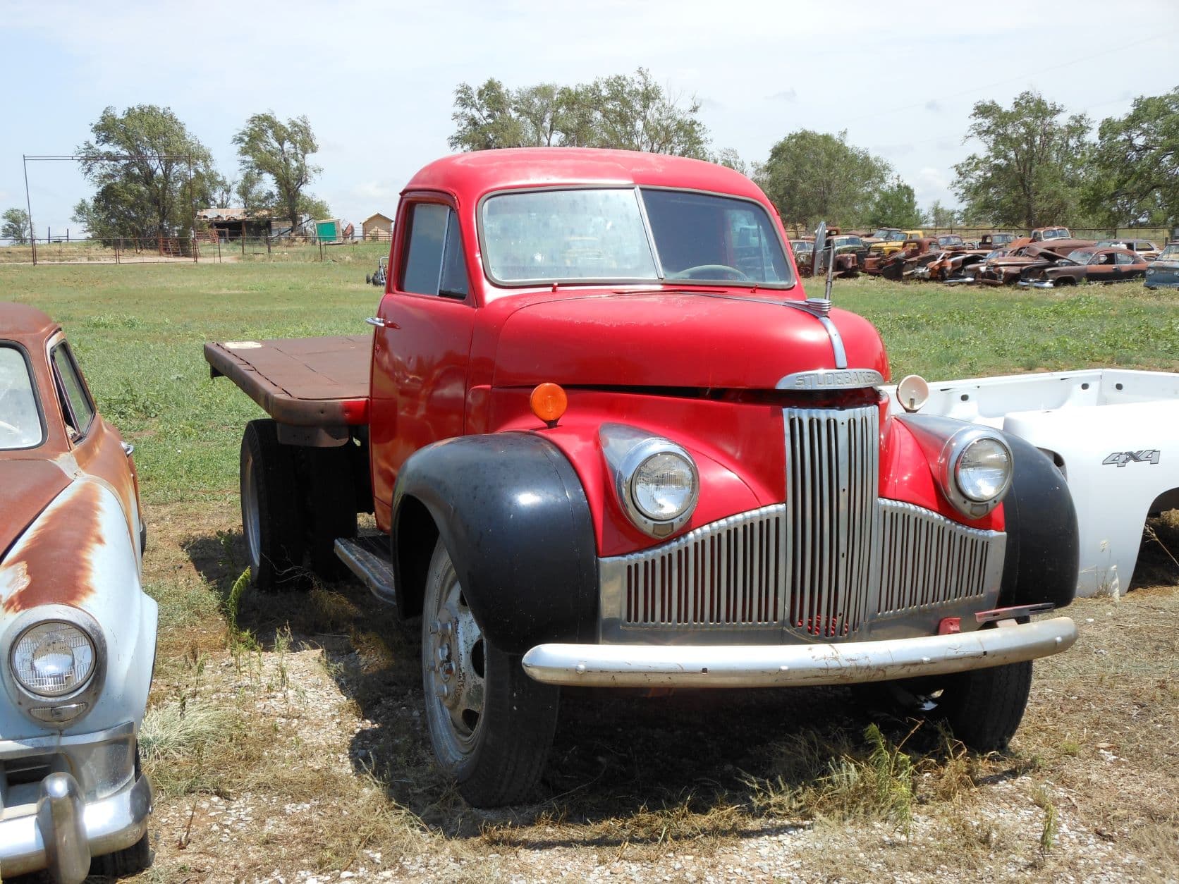 Studebaker flat-bed truck - with potential