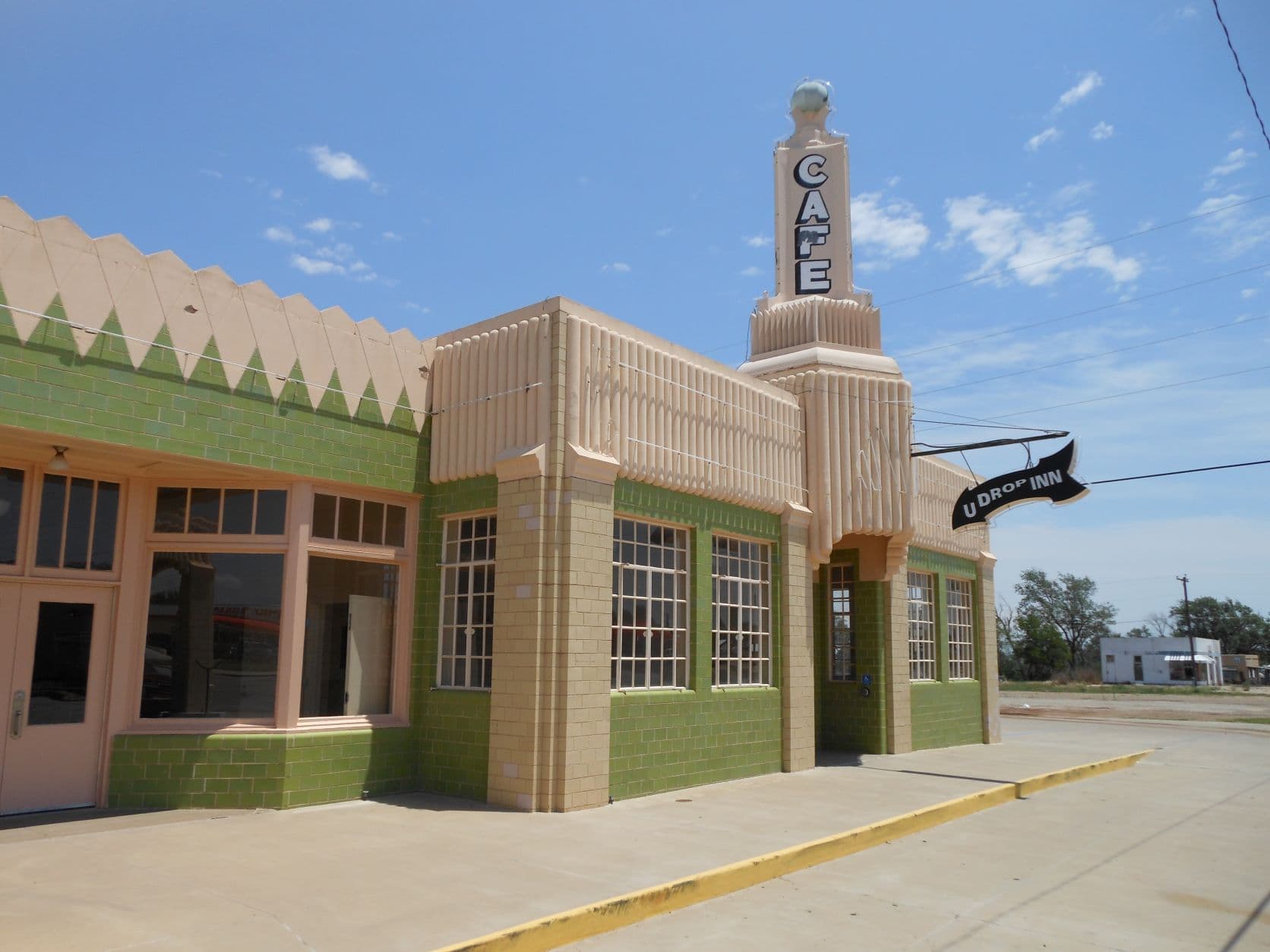 Shamrock, TX - Tower Service Station and U-Drop Inn