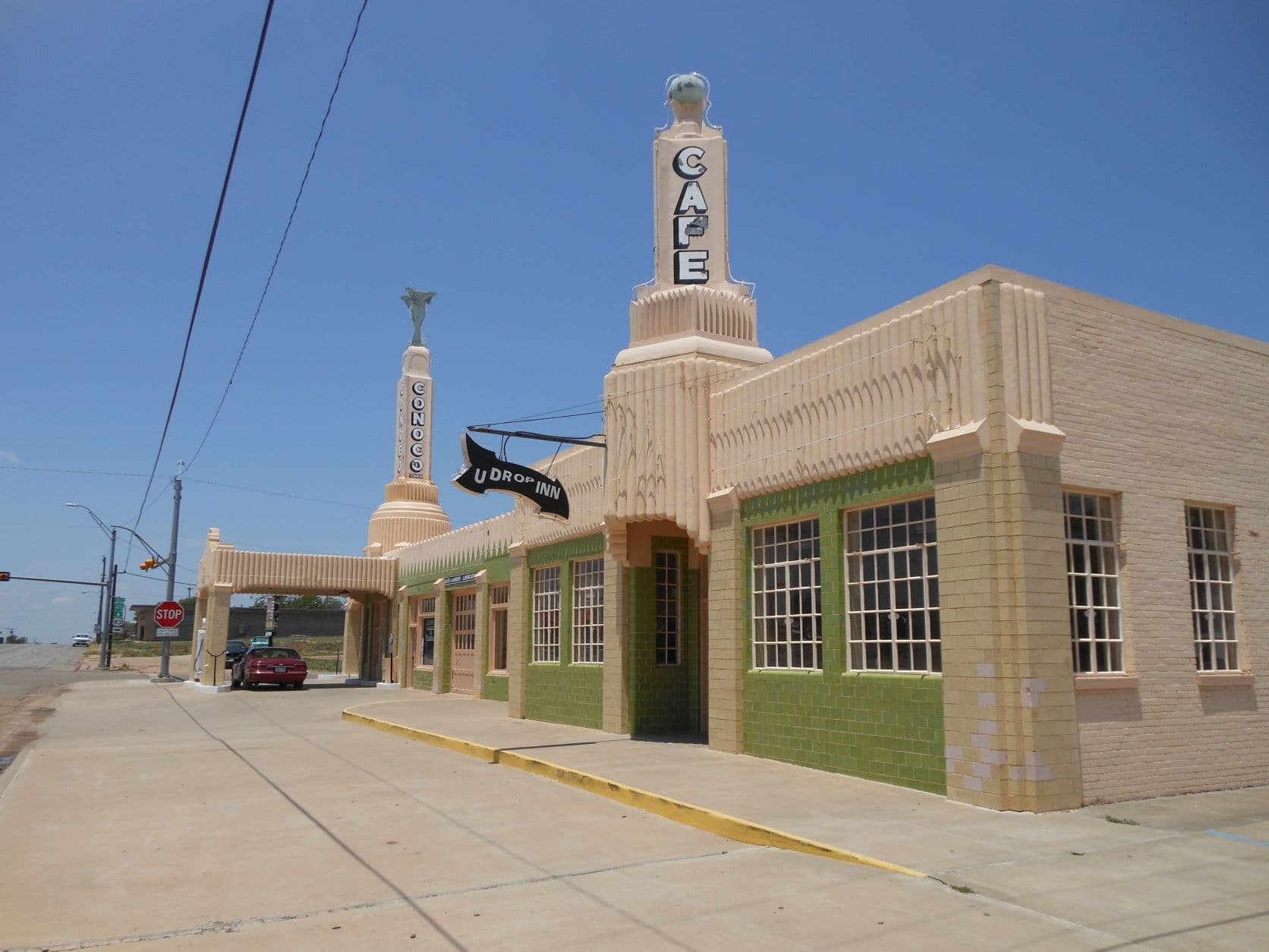 Shamrock, TX - Tower Service Station and U-Drop Inn