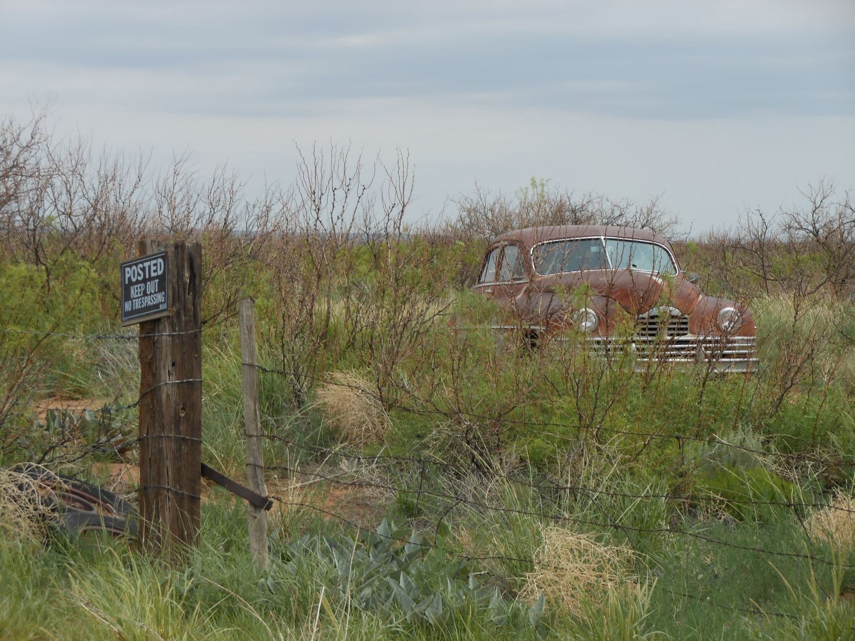 Abandoned car - Endee, NM