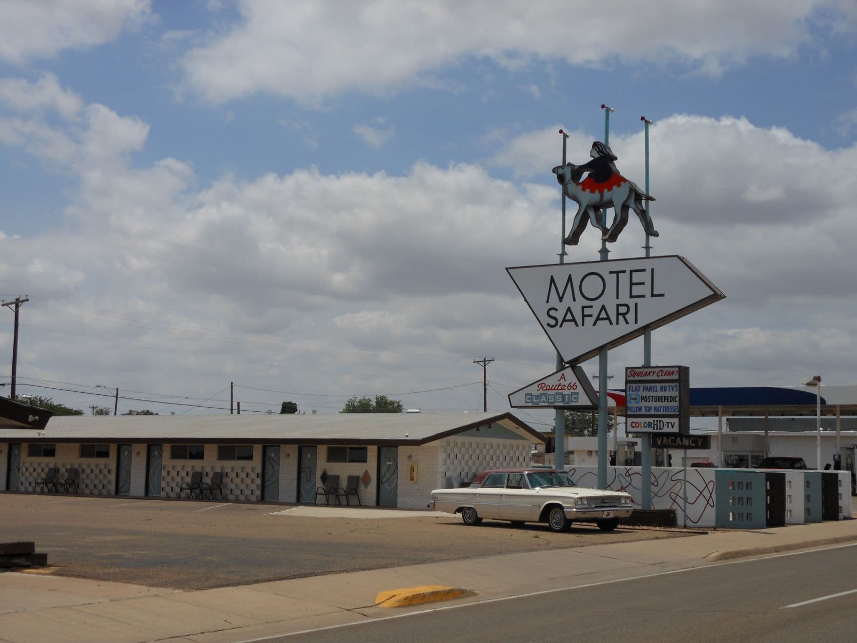 Motel Safari - Tucumcari, NM