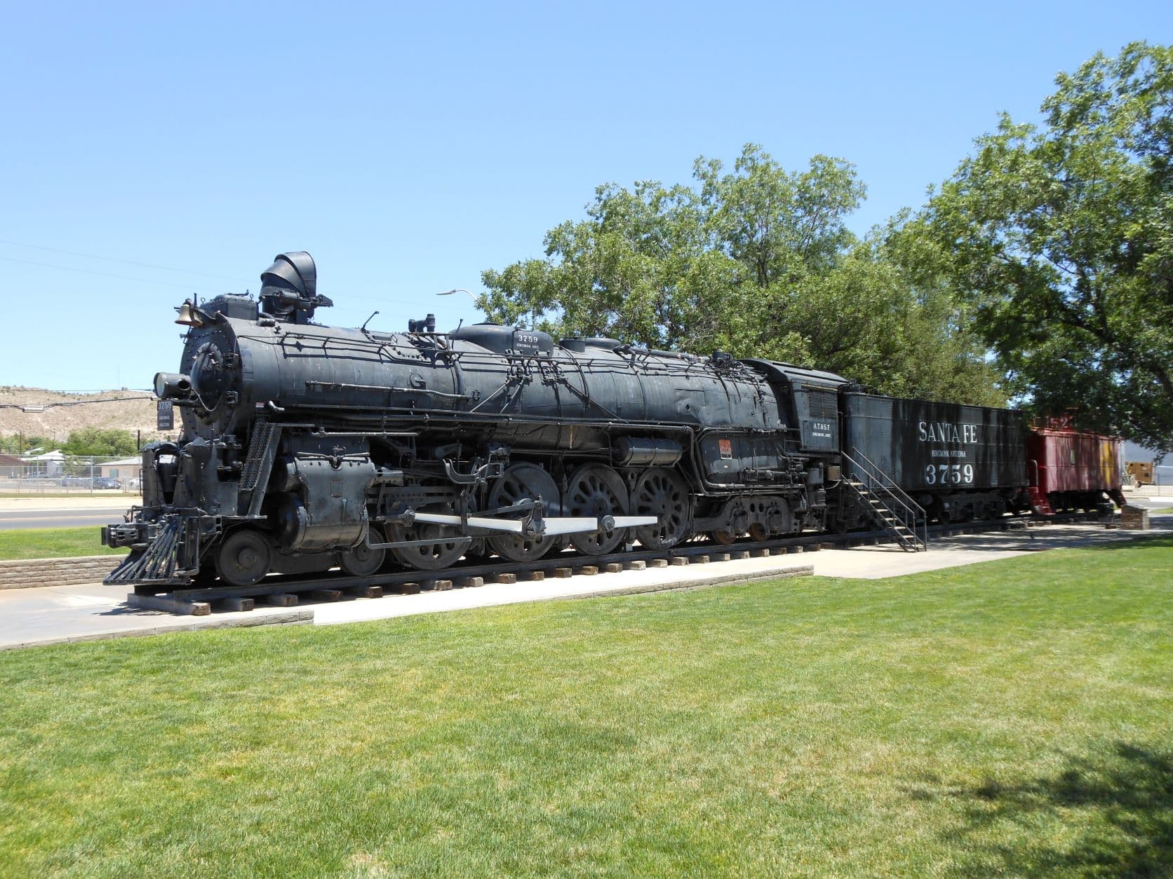 Santa Fe Railroad 4-8-4 steam locomotive - Kingman, AZ