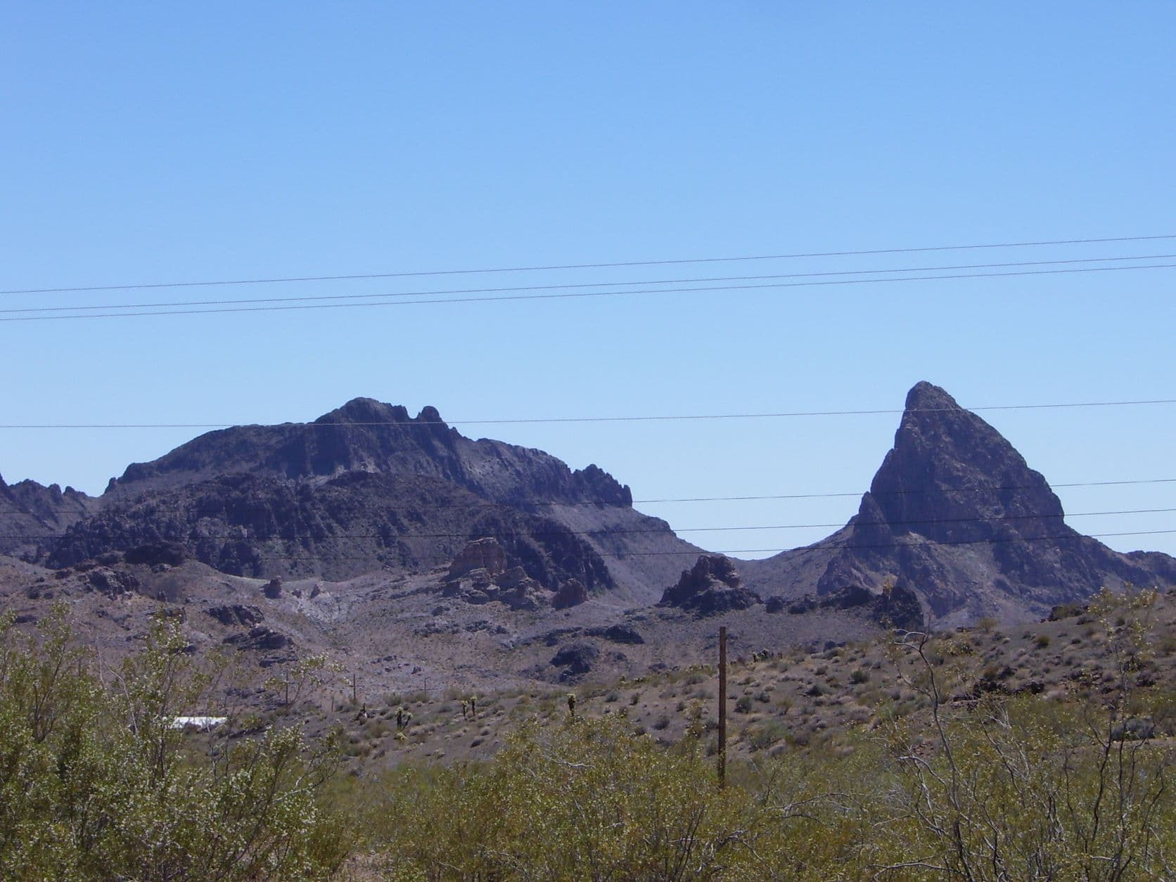 Desert mountain - Road to Amboy, CA