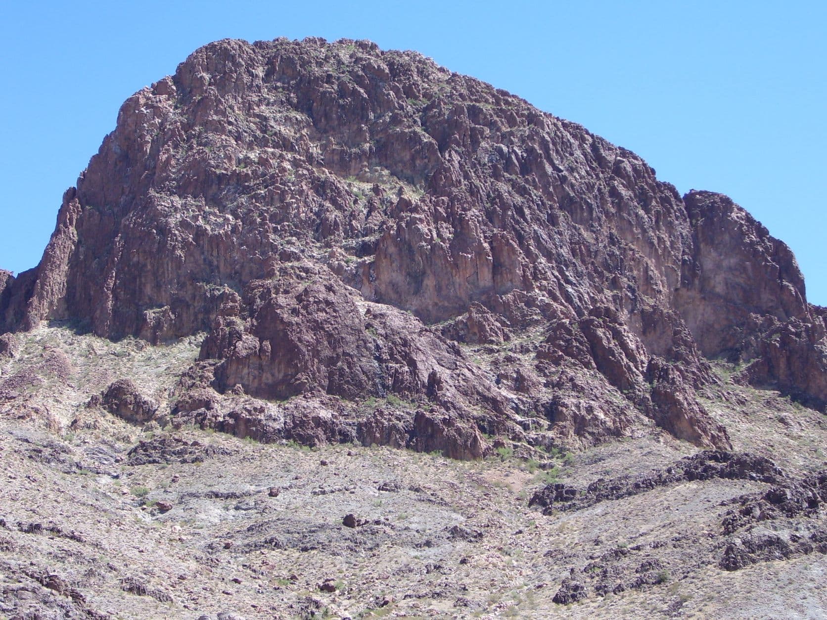 Desert mountain - Road to Amboy, CA