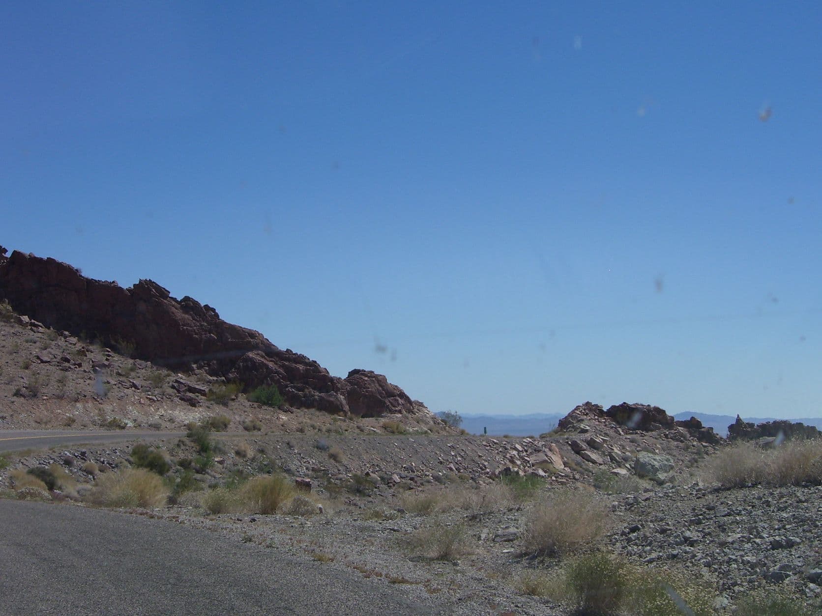 Mountain road - Road to Amboy, CA