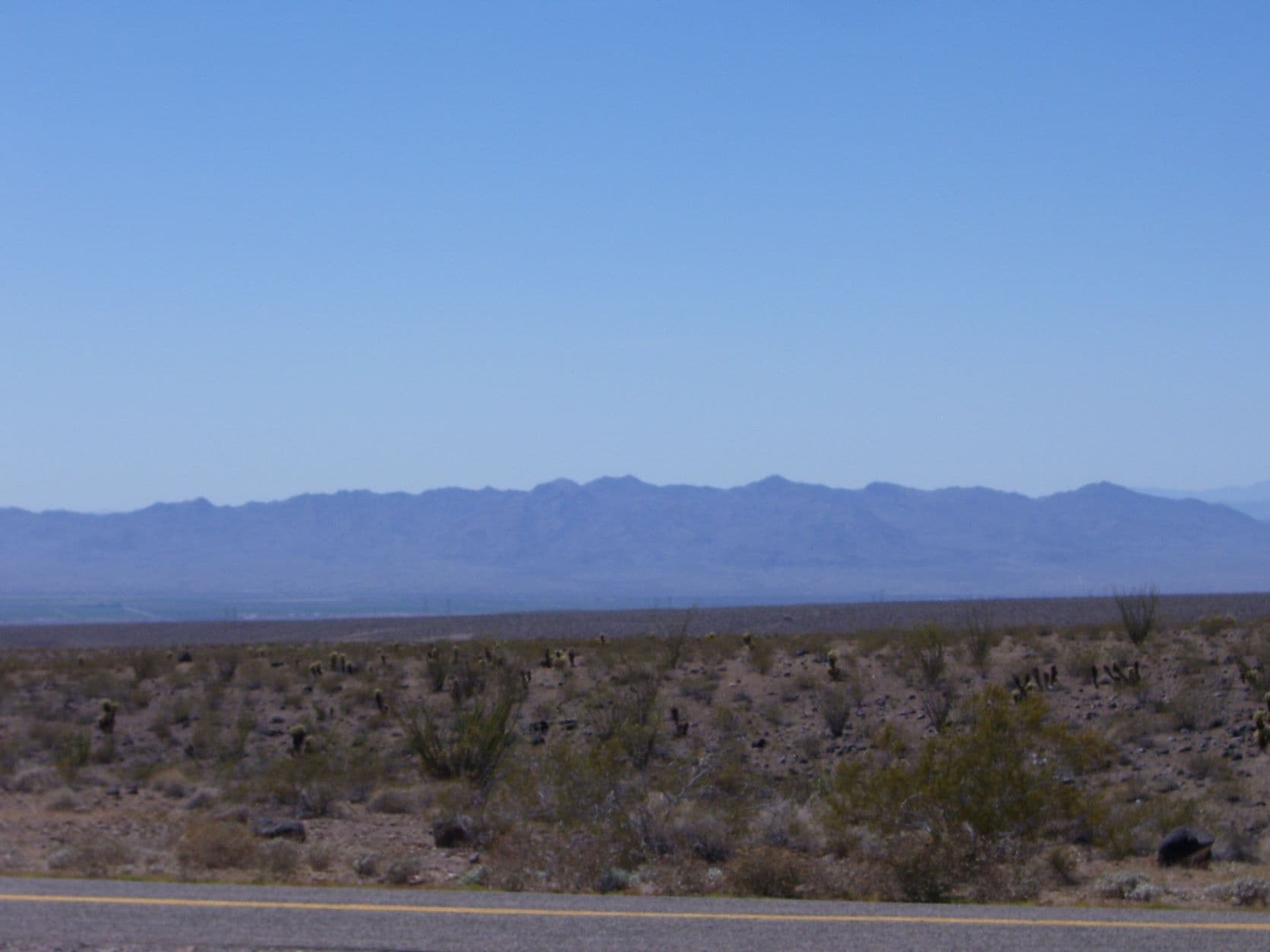 Desert mountain - Road to Amboy, CA