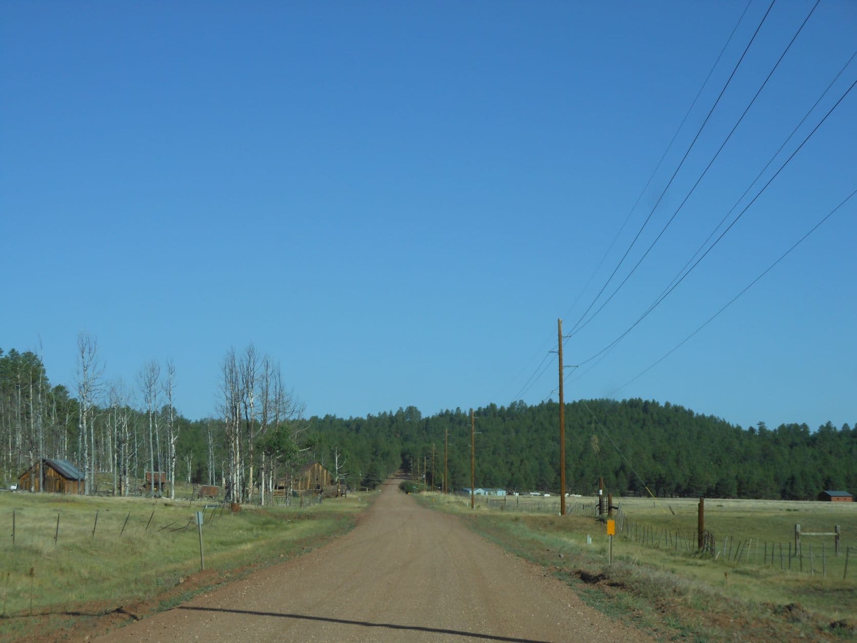 Route 66 turns to gravel road - Road to Williams, AZ
