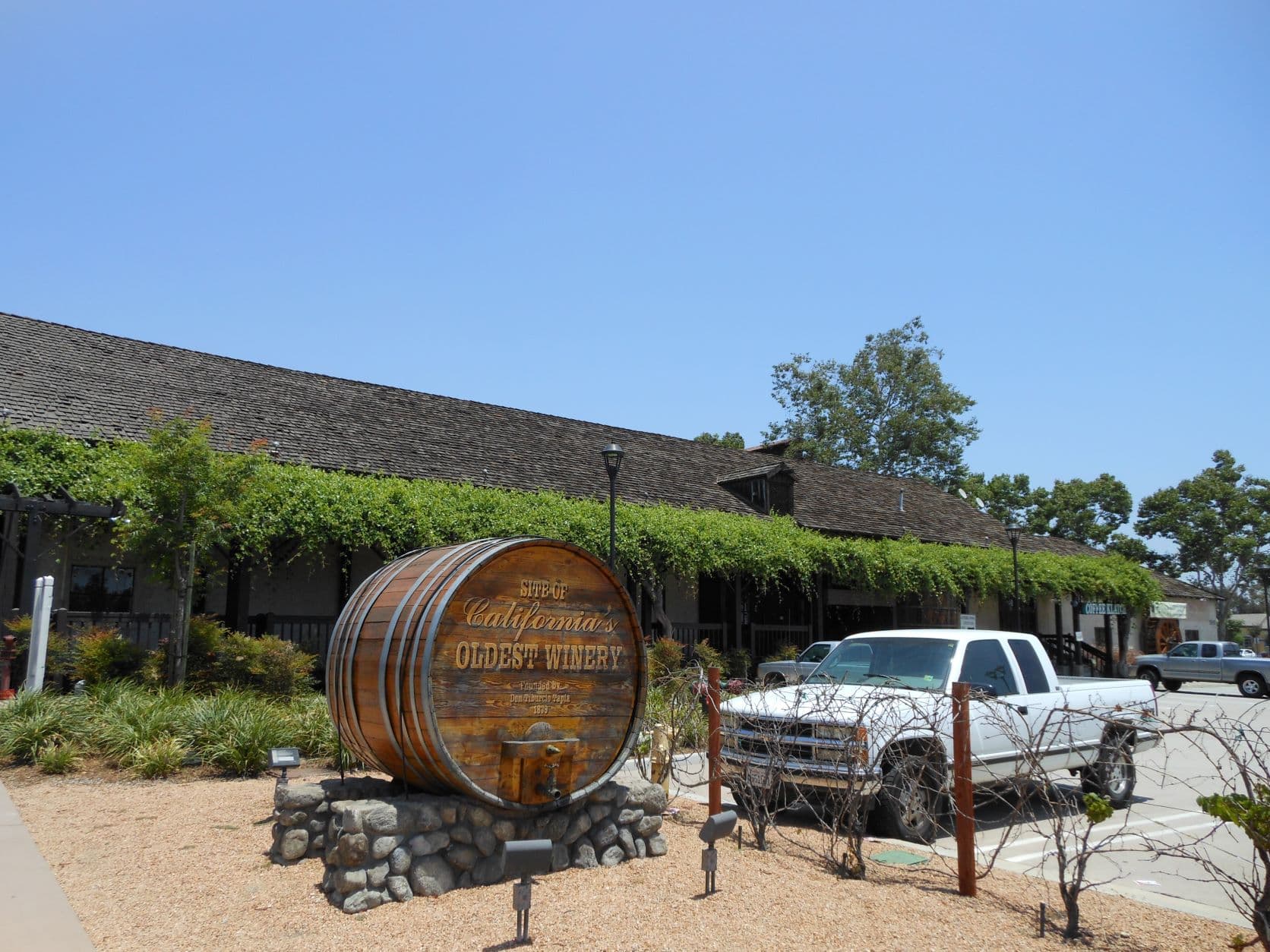 Thomas Winery Plaza - Rancho Cucamonga, CA (Site of oldest winery in CA)